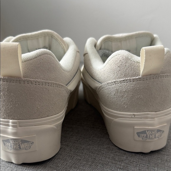 Vans Knu Stack Cream platform suede Sneakers with Multicolor Laces - Picture 4 of 10